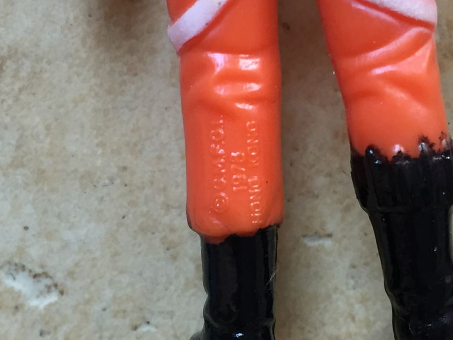 STAR WARS Kenner Action Figure 1978 Luke Skywalker X-Wing Pilot And 1977 Hans Solo With Portion Of Cards Excellent Condition Never Played With [Photo 10]