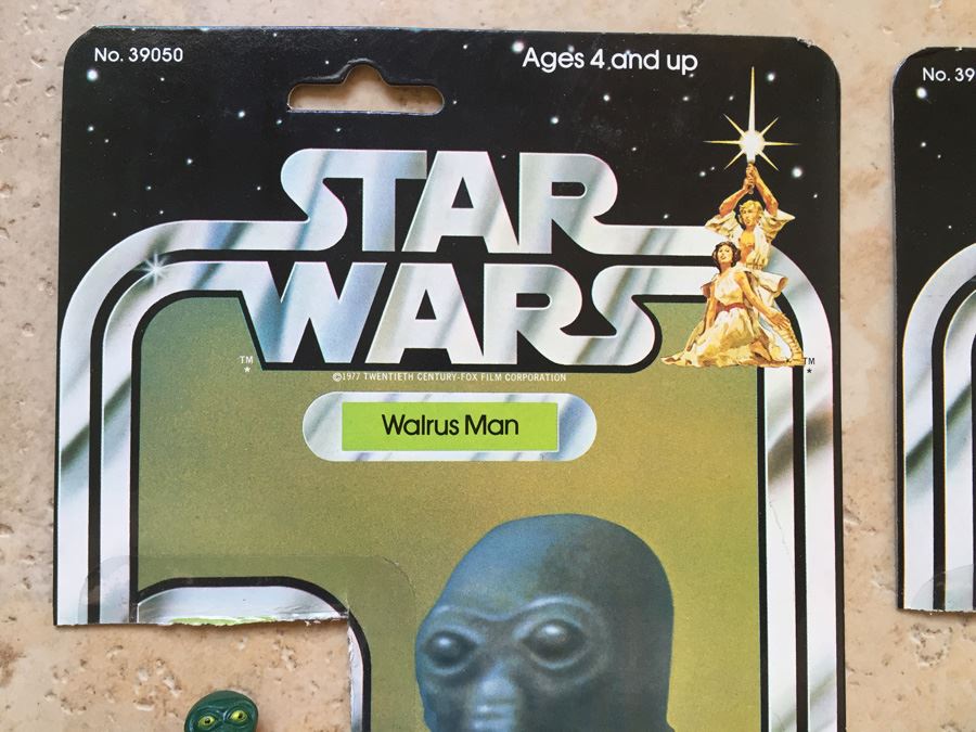 STAR WARS Kenner Action Figure 1978 Walrus Man And 1978 Greedo With Portion Of Cards Excellent Condition Never Played With Extra Gun [Photo 4]