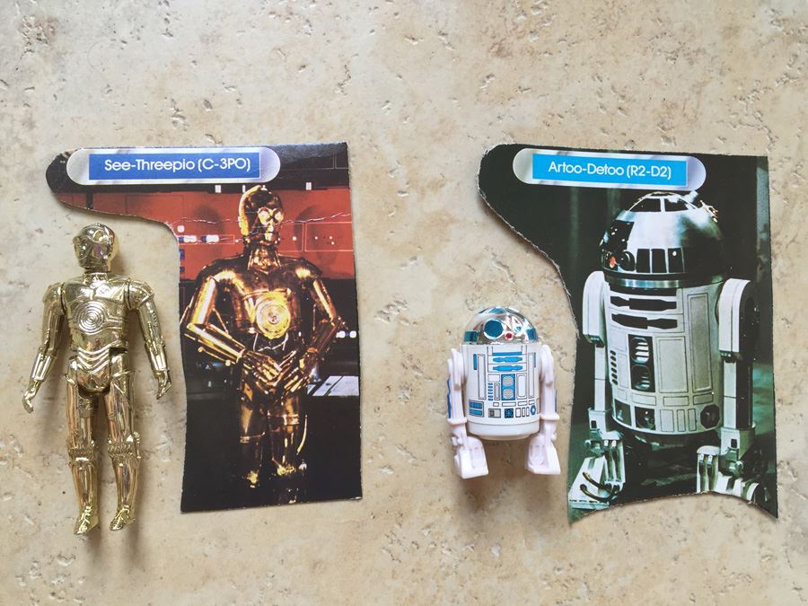 STAR WARS Kenner Action Figure 1977 See-Threepio (C-3PO)  And 1977 Artoo-Detoo (R2-D2) With Portion Of Cards Excellent Condition Never Played With