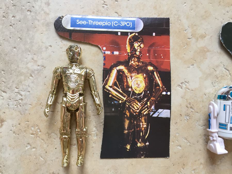 STAR WARS Kenner Action Figure 1977 See-Threepio (C-3PO)  And 1977 Artoo-Detoo (R2-D2) With Portion Of Cards Excellent Condition Never Played With [Photo 7]