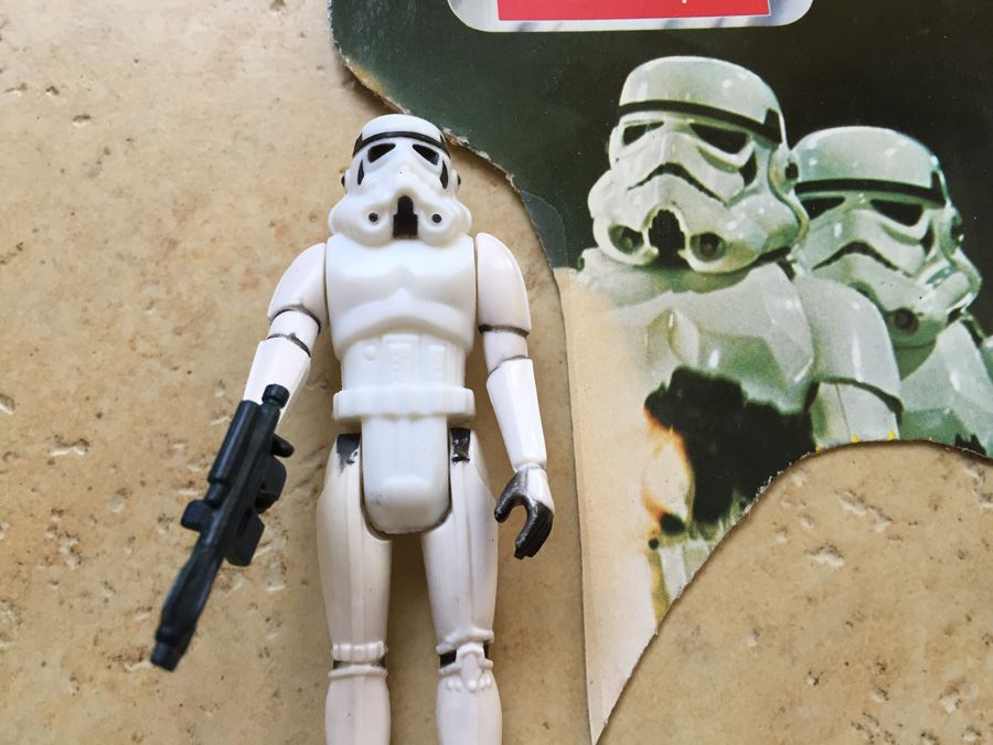STAR WARS Kenner Action Figure 1977 Stormtrooper And 1977 Death Squad Commander With Portion Of Cards Excellent Condition Never Played With [Photo 5]