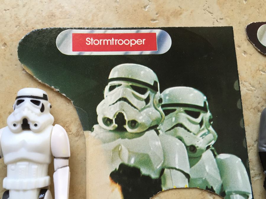 STAR WARS Kenner Action Figure 1977 Stormtrooper And 1977 Death Squad Commander With Portion Of Cards Excellent Condition Never Played With [Photo 4]