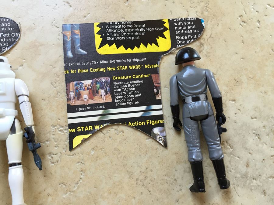 STAR WARS Kenner Action Figure 1977 Stormtrooper And 1977 Death Squad Commander With Portion Of Cards Excellent Condition Never Played With [Photo 11]