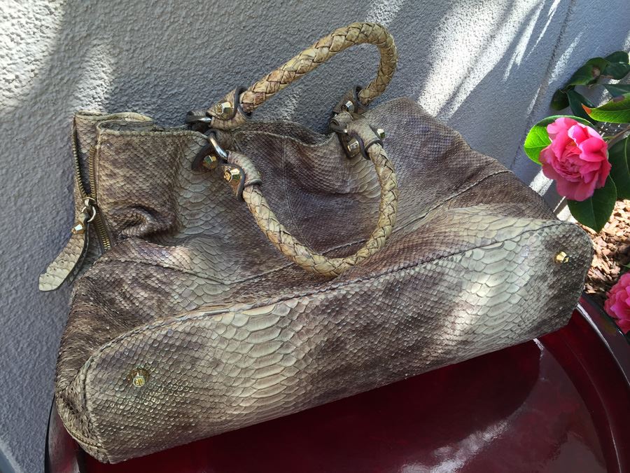 Stuart Weitzman Shoulder Bag Handbag [Photo 11]