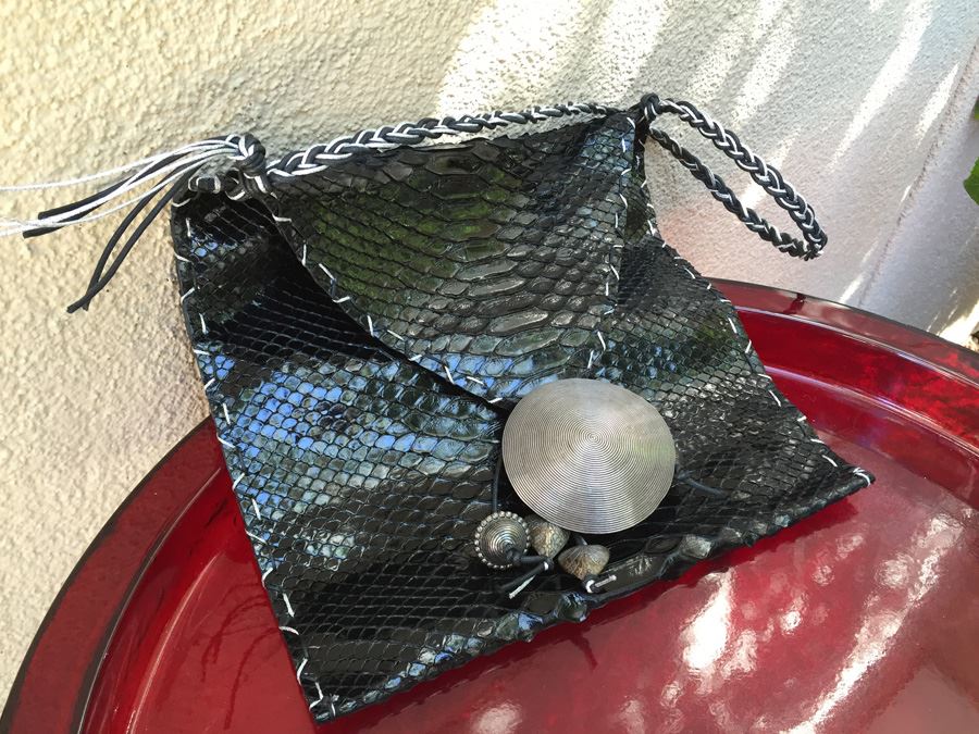 Custom Handbag [Photo 1]