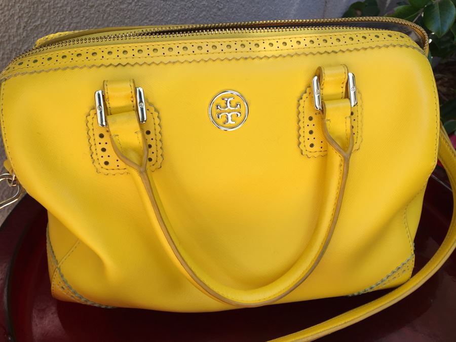 tory burch yellow clutch