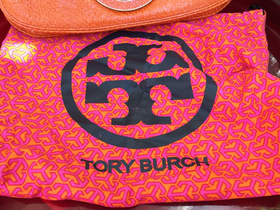 Tory Burch Handbag With Dust Cover [Photo 4]