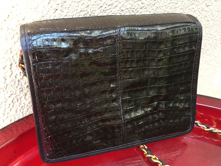 TAIR'S Black Handbag [Photo 6]