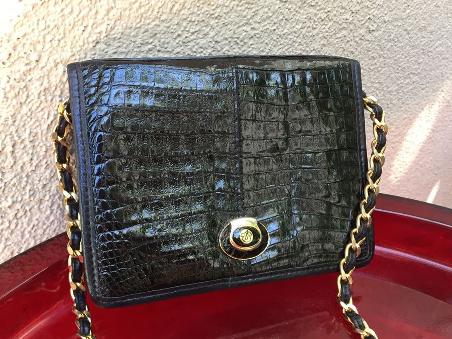 TAIR'S Black Handbag [Photo 5]