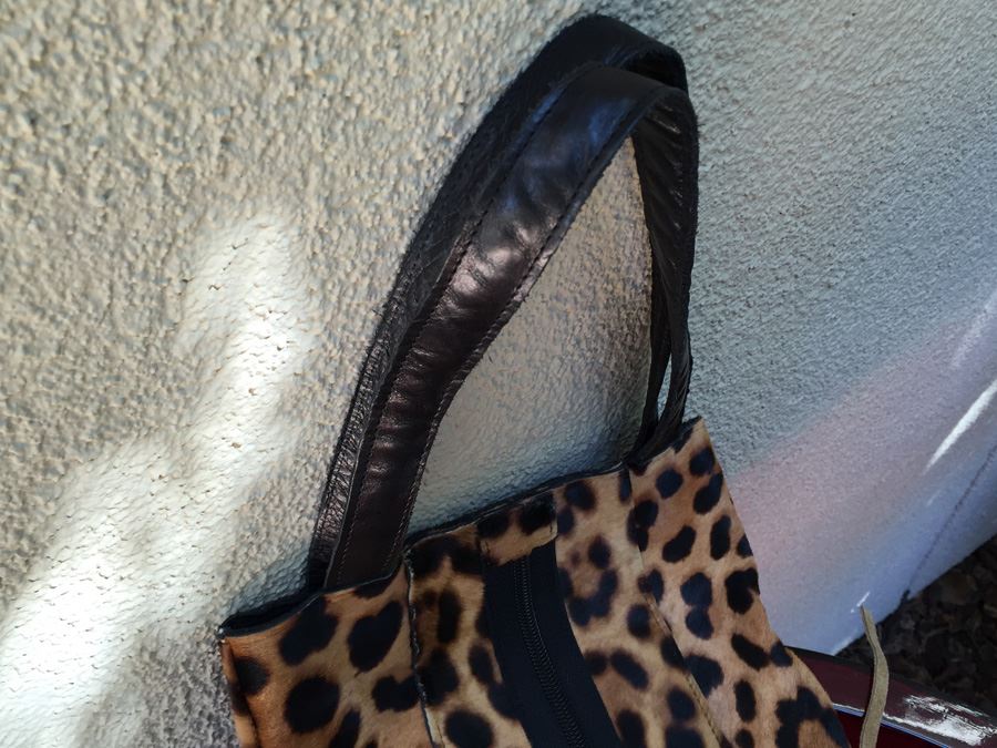 Animal Pattern Italian Handbag [Photo 6]