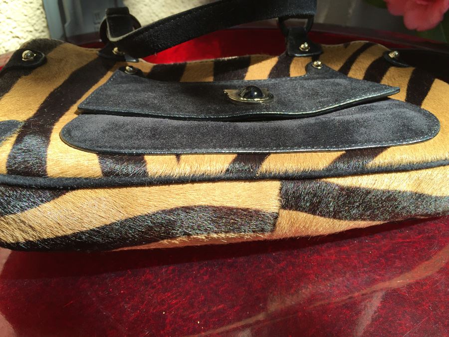 Salvatore Ferragamo Animal Pattern Handbag Made In Italy [Photo 10]