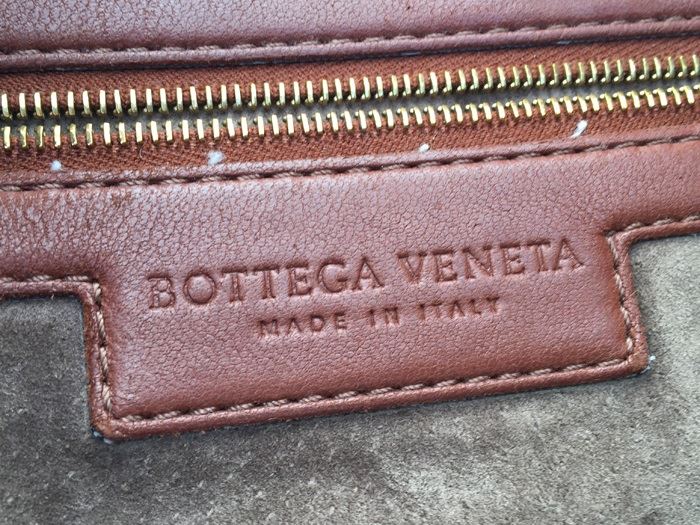 Light Brown Woven Leather Bottega Veneta Should Bag Handbag Made In Italy [Photo 3]