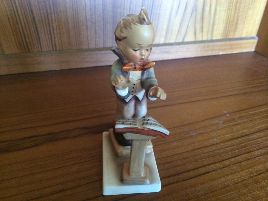 Hummel/Goebel The Conductor/Band Leader Figure #129 [Photo 4]