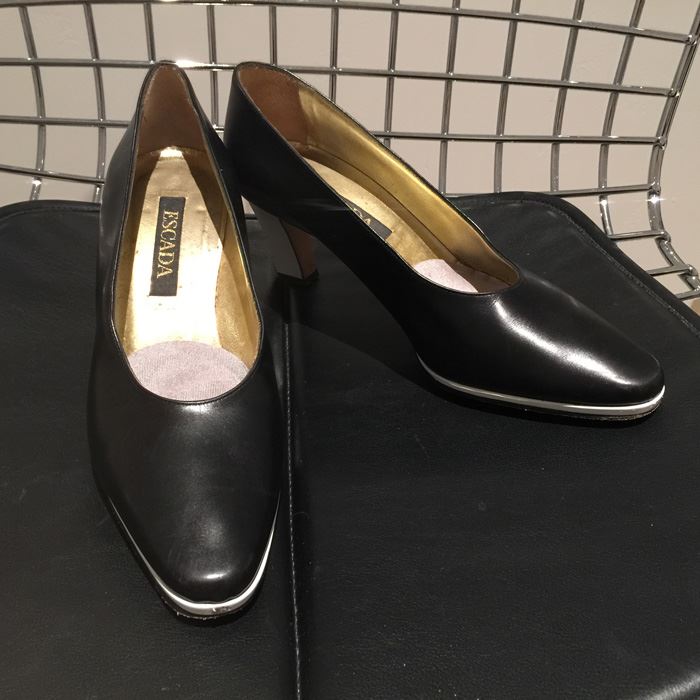 ESCADA Black Shoes White Heels Size 7 1/2 B [Photo 1]
