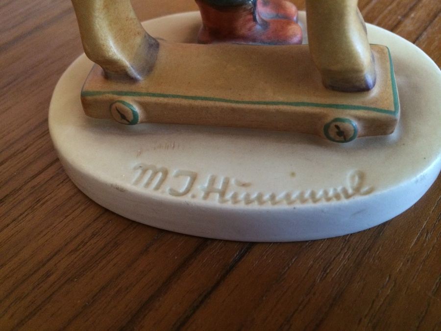 GOEBEL Hummel Figurine- 'PRAYER BEFORE BATTLE' , #20 [Photo 5]