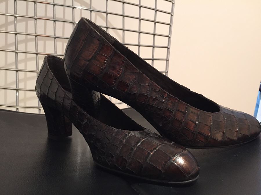 Stuart Weitzman Shoes Size 7 [Photo 4]