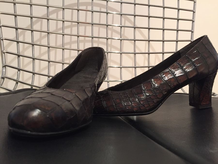 Stuart Weitzman Shoes Size 7 [Photo 5]