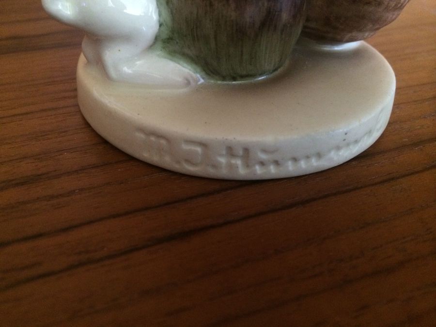 Hummel Goebel Playmates 58/0 Figurine Boy Rabbits German Porcelain [Photo 4]