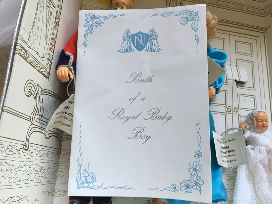 Peggy Nisbet Limited Edition Birth Of A Royal Baby Boy Collector's Signature Set In Box Signed [Photo 19]
