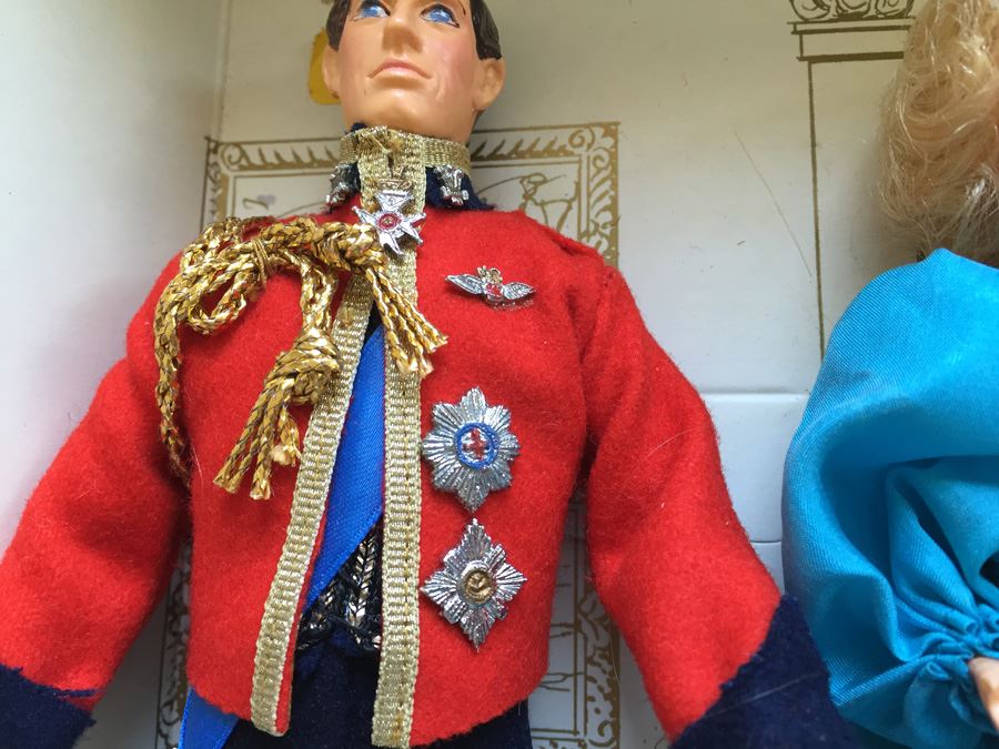 Peggy Nisbet Limited Edition Birth Of A Royal Baby Boy Collector's Signature Set In Box Signed [Photo 11]