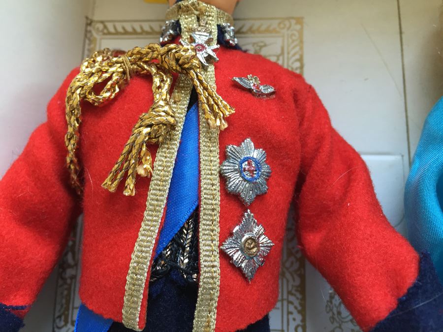 Peggy Nisbet Limited Edition Birth Of A Royal Baby Boy Collector's Signature Set In Box Signed [Photo 9]