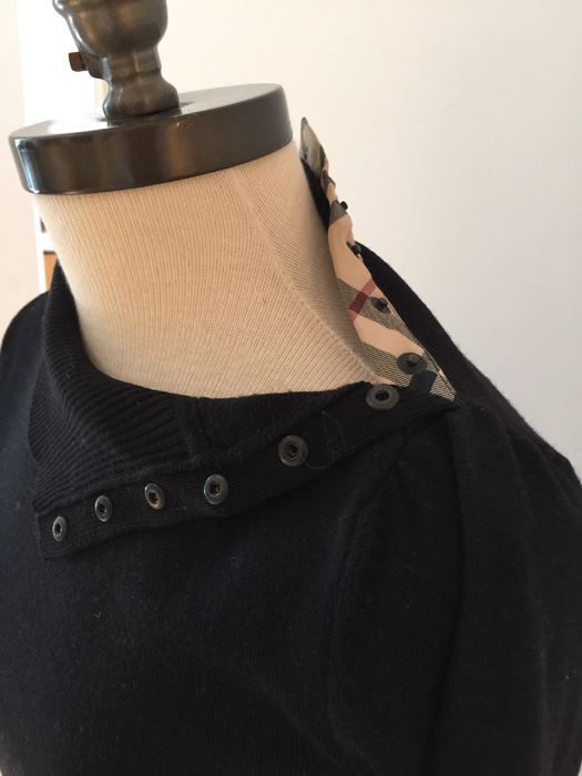 BURBERRY London Sweater Size XS Made In Italy 100% Extra Fine Merino Wool [Photo 2]