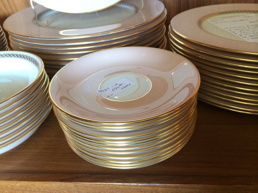 Vintage 1950's Lenox 'Caribbee' Pattern 69-Piece China Set [Photo 12]