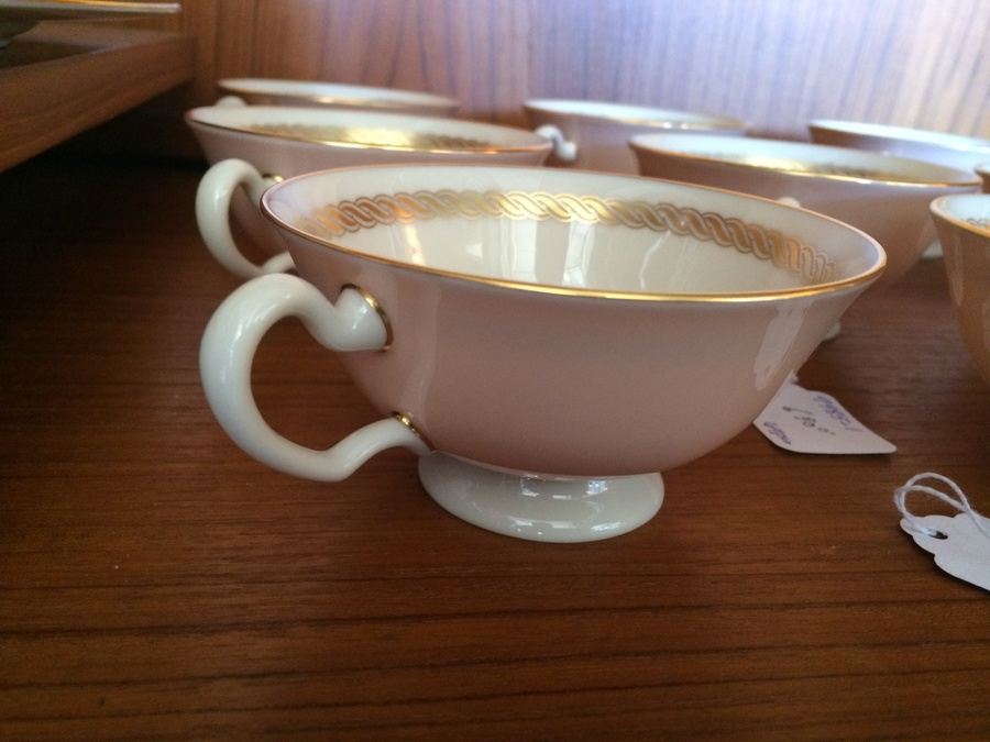 Vintage 1950's Lenox 'Caribbee' Pattern 69-Piece China Set [Photo 3]