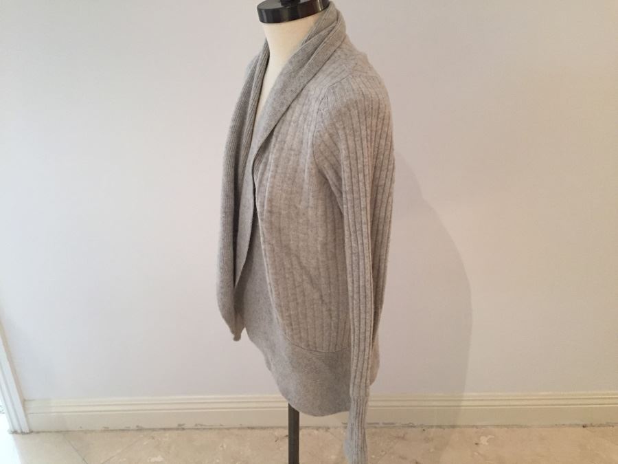 Nieman Marcus Sweater Size S [Photo 2]