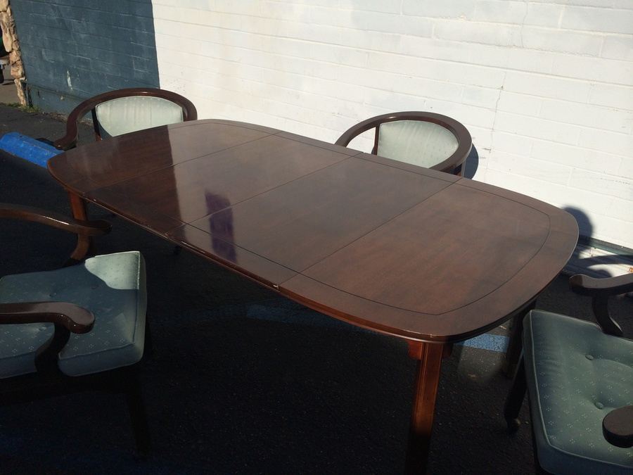 Mid-Century Henredon Dining Table with Four Chairs and Two Leaves - Asian Inspired [Photo 14]