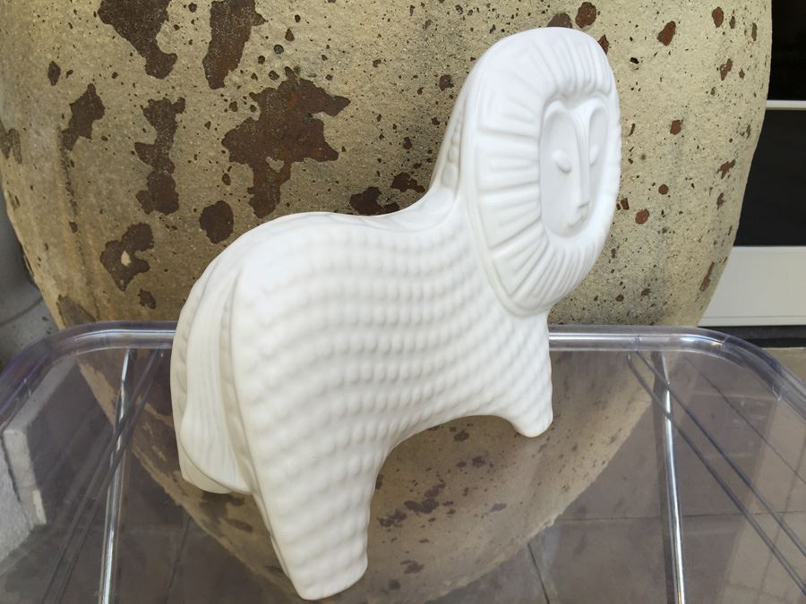 Jonathan Adler Ceramic Lion Sculpture  [Photo 7]