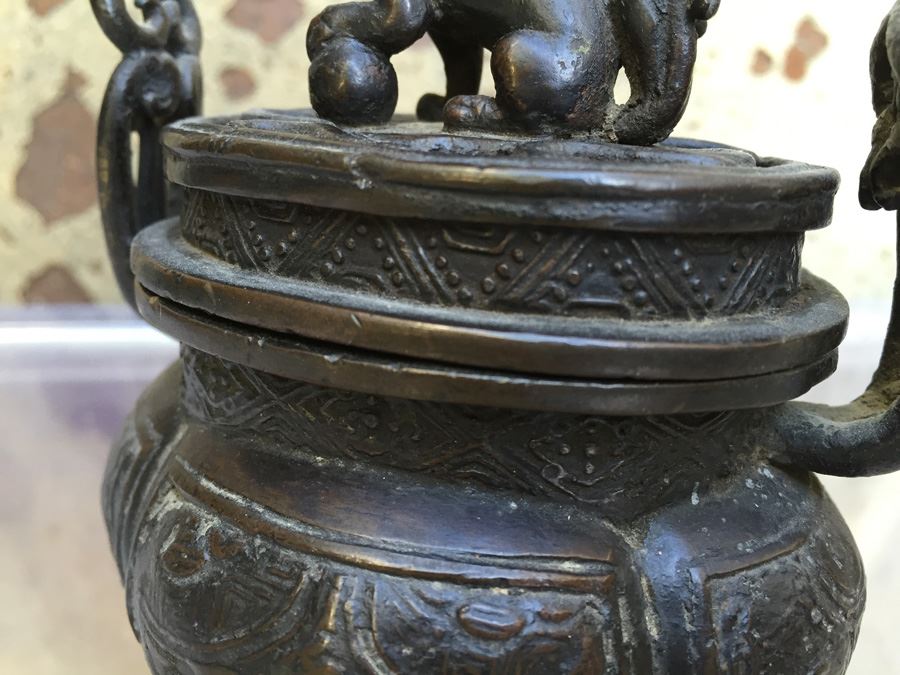 Japanese Bronze Incense Burner With Foo Dog Adorned Lid [Photo 11]