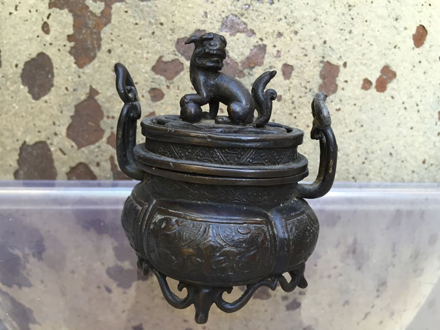 Japanese Bronze Incense Burner With Foo Dog Adorned Lid [Photo 5]