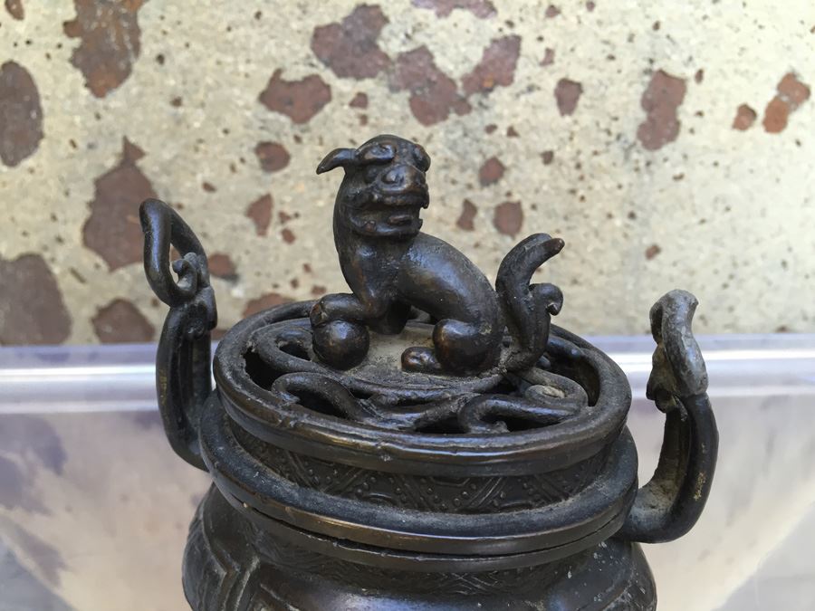 Japanese Bronze Incense Burner With Foo Dog Adorned Lid [Photo 4]