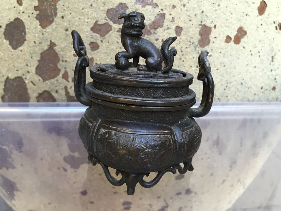 Japanese Bronze Incense Burner With Foo Dog Adorned Lid [Photo 1]