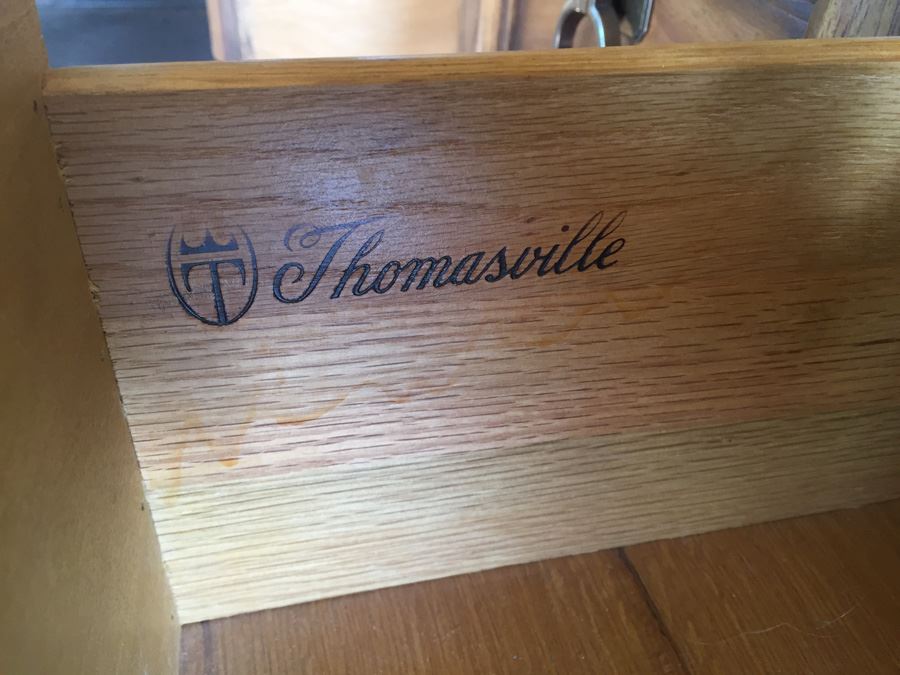 Thomasville Mid-Century 4-Piece Bedroom Set Hollywood Regency Chinoiserie [Photo 23]