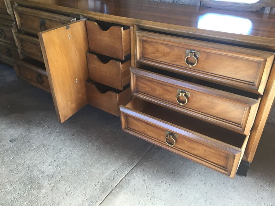 Thomasville Mid-Century 4-Piece Bedroom Set Hollywood Regency Chinoiserie [Photo 27]