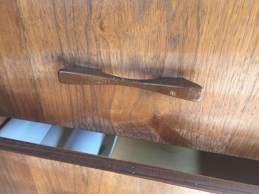 Mid-Century Modern Walnut Veneer Buffet [Photo 18]