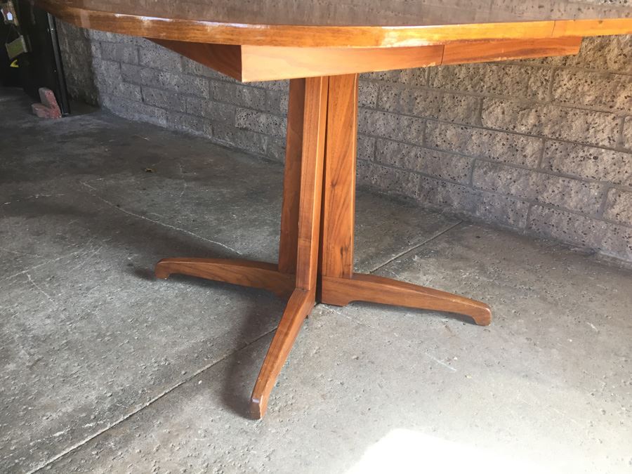 Mid-Century Modern Table With 6 Cane Back Chairs By Foster-McDavid Furniture Tampa, Florida [Photo 5]