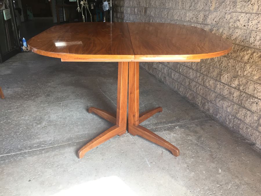 Mid-Century Modern Table With 6 Cane Back Chairs By Foster-McDavid Furniture Tampa, Florida [Photo 11]