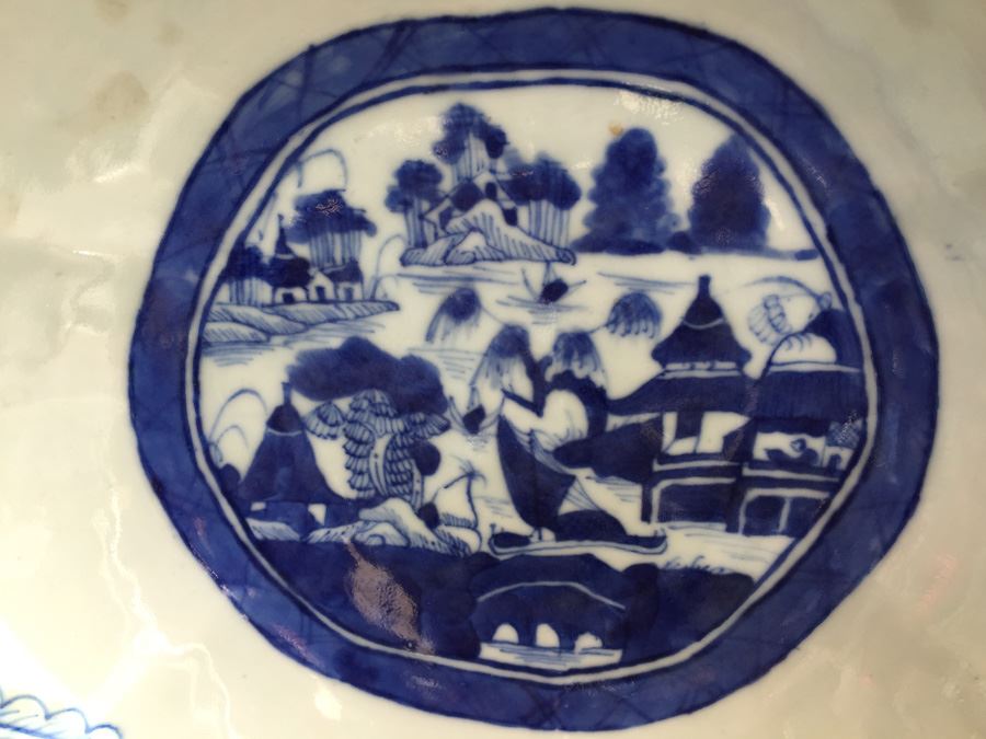 Antique Chinese Canton Blue And White Porcelain Cut-Corner Salad Bowl [Photo 6]
