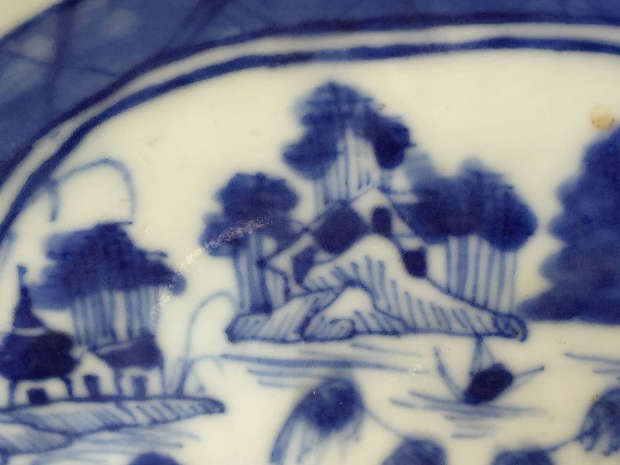 Antique Chinese Canton Blue And White Porcelain Cut-Corner Salad Bowl [Photo 9]