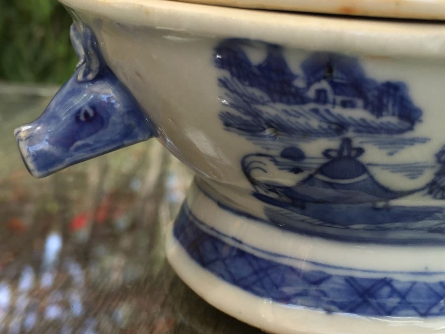 Antique Chinese Canton Blue And White Porcelain Bowl With Lid Tureen Bull Handle [Photo 25]