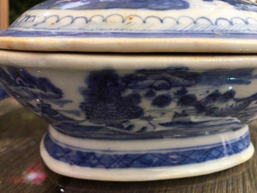 Antique Chinese Canton Blue And White Porcelain Bowl With Lid Tureen Bull Handle [Photo 8]