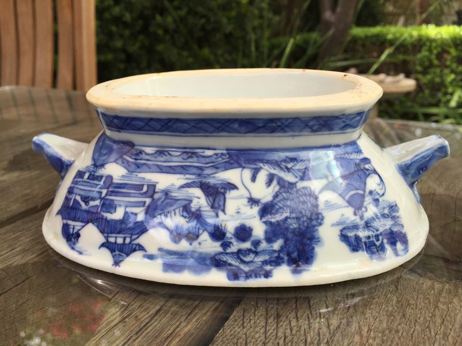 Antique Chinese Canton Blue And White Porcelain Bowl With Lid Tureen Bull Handle [Photo 37]