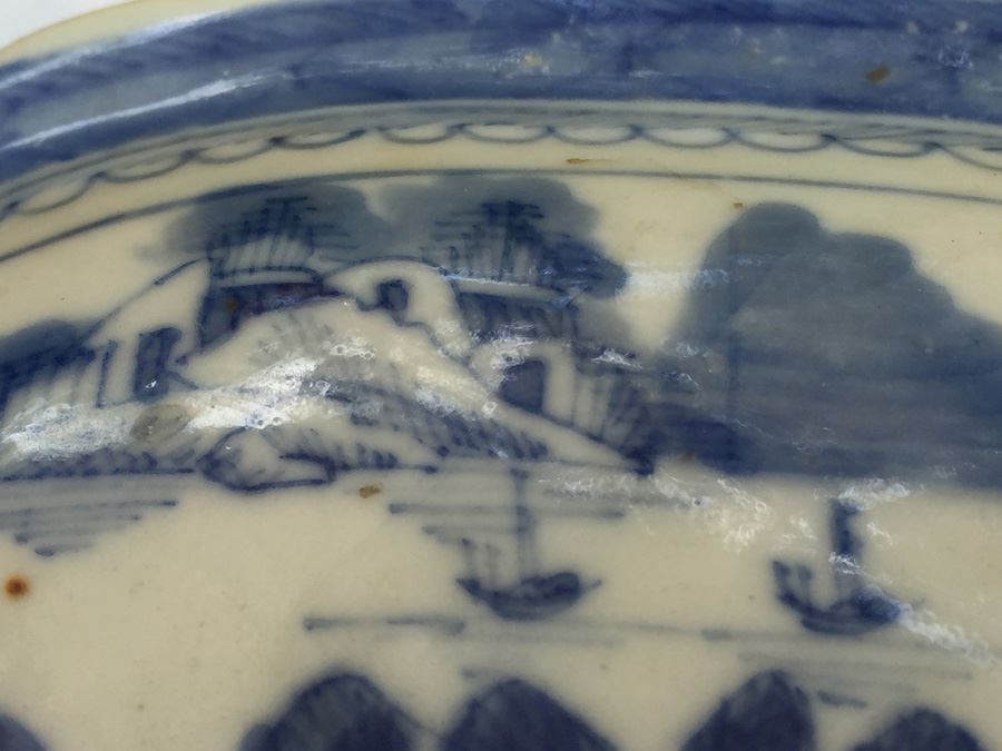 Antique Chinese Canton Blue And White Porcelain Bowl With Lid Tureen Bull Handle [Photo 14]