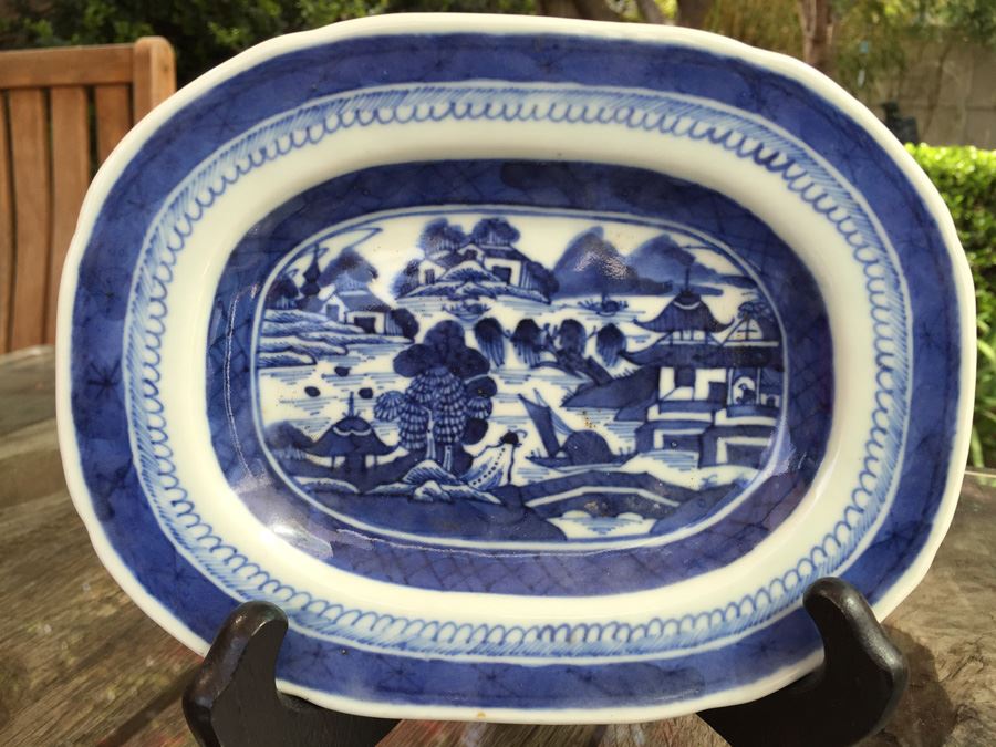 Antique Chinese Canton Blue And White Plate Platter [Photo 2]