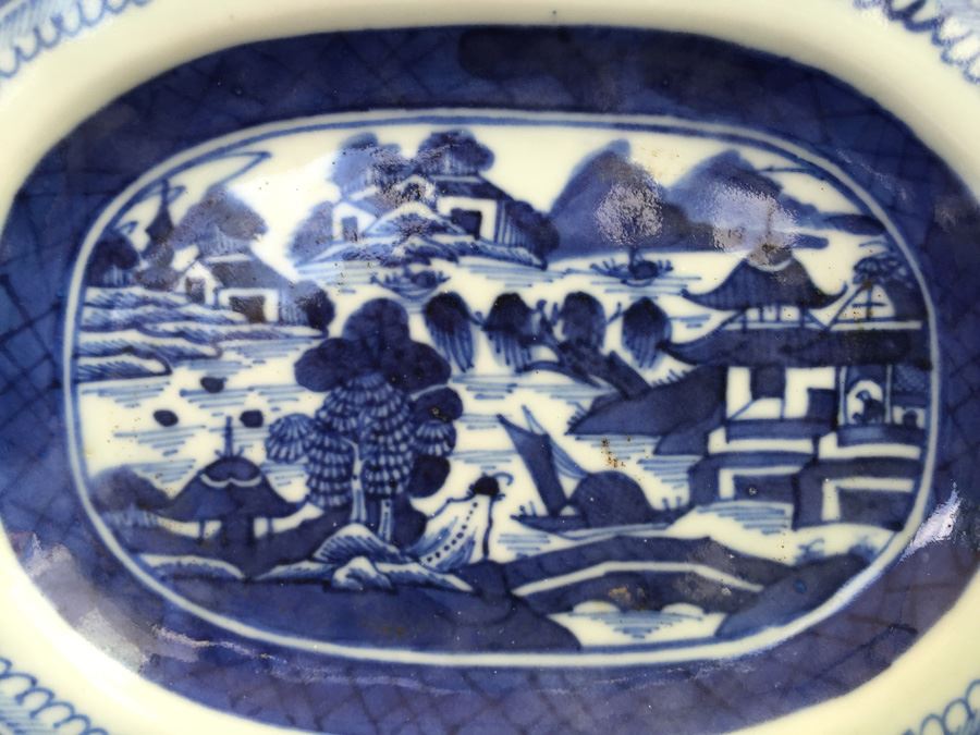 Antique Chinese Canton Blue And White Plate Platter [Photo 9]