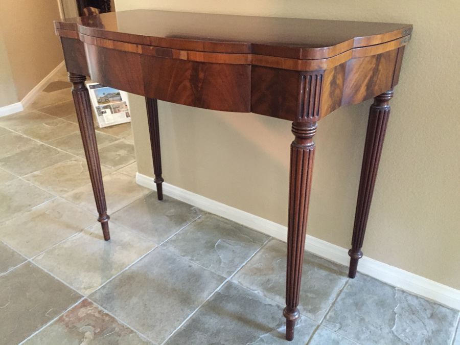 Vintage 1930's Mahogany Flip Top Gateleg Card Table With Drawer [Photo 1]