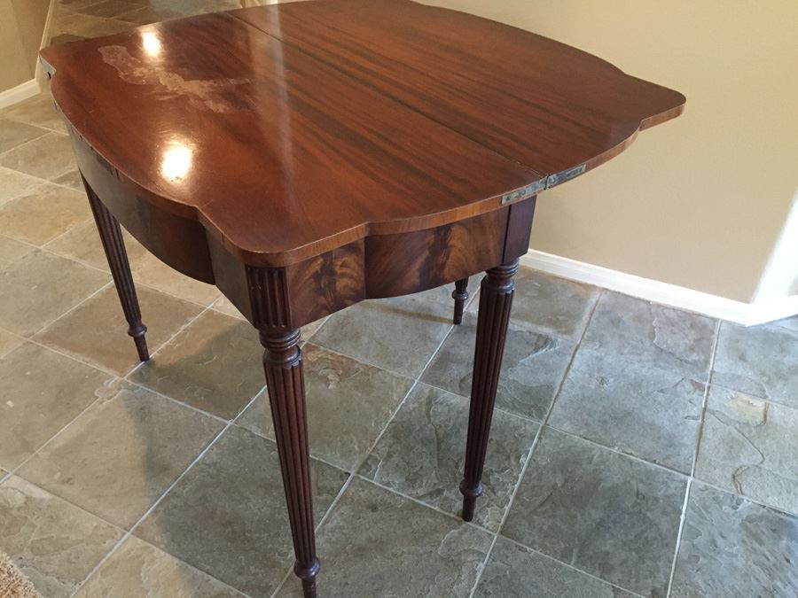 Vintage 1930's Mahogany Flip Top Gateleg Card Table With Drawer [Photo 19]